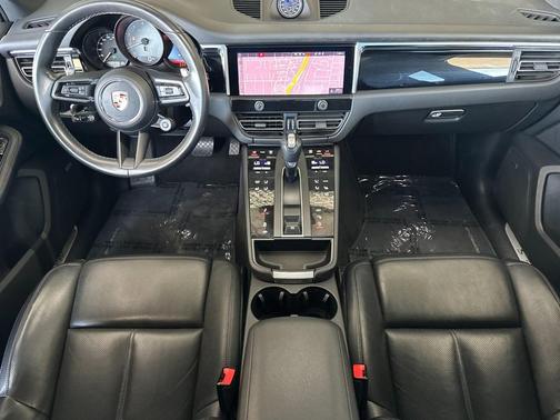 2023 Porsche Macan S