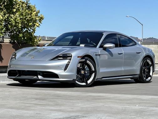 2022 Porsche Taycan Turbo