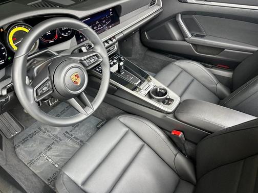 2023 Porsche 911 Carrera