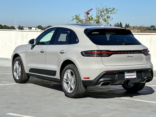 2026 Porsche Macan 
