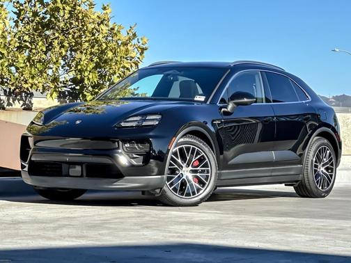2025 Porsche Macan 4S