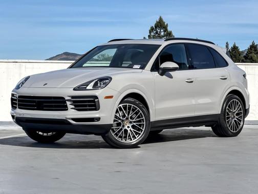 Chalk 2023 Porsche Cayenne Cayenne