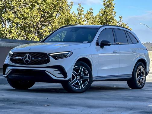 2025 Mercedes-Benz GLC 300 4MATIC