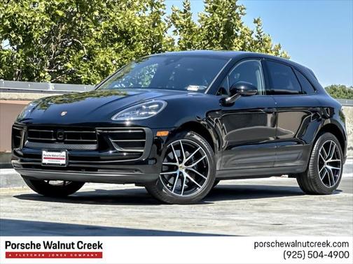 2025 Porsche Macan Base