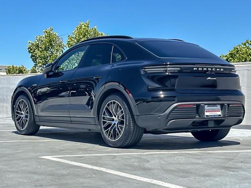 Black 2025 Porsche Macan Macan Electric