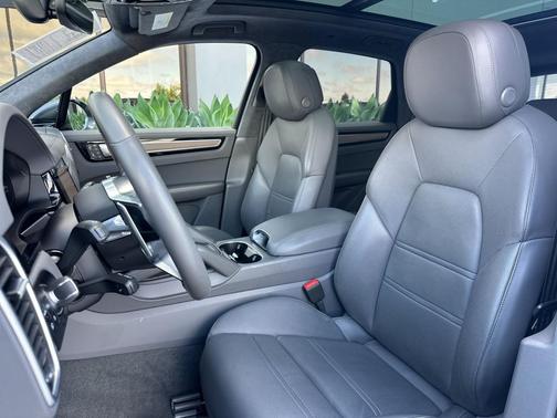 Quartzite Grey Metallic 2022 Porsche Cayenne GTS
