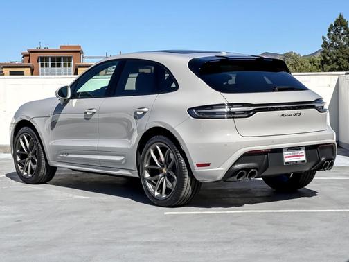 2026 Porsche Macan Macan GTS