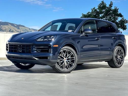 ALGARVE BLUE 2026 Porsche Cayenne Cayenne