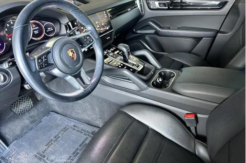 2022 Porsche Cayenne