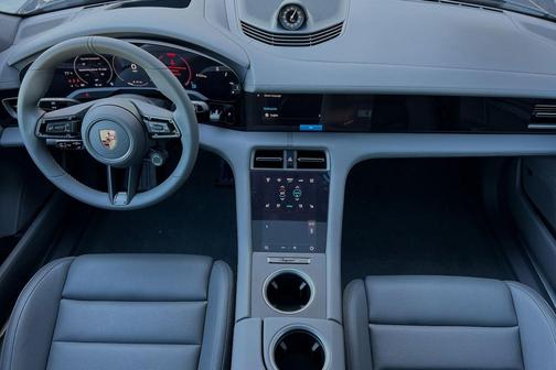 2025 Porsche Taycan 