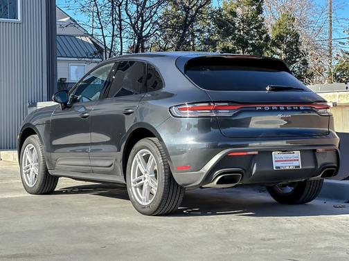 2023 Porsche Macan 