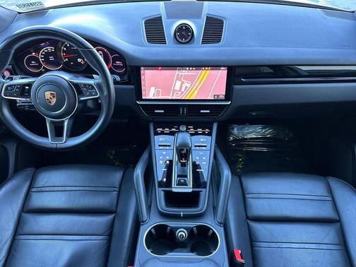 2021 Porsche Cayenne Cayenne