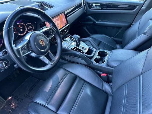 2021 Porsche Cayenne Cayenne
