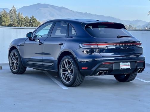 2023 Porsche Macan S