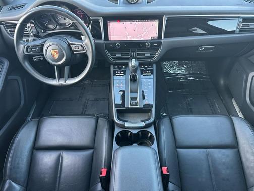 2023 Porsche Macan S