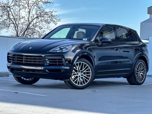 2023 Porsche Cayenne Platinum Edition
