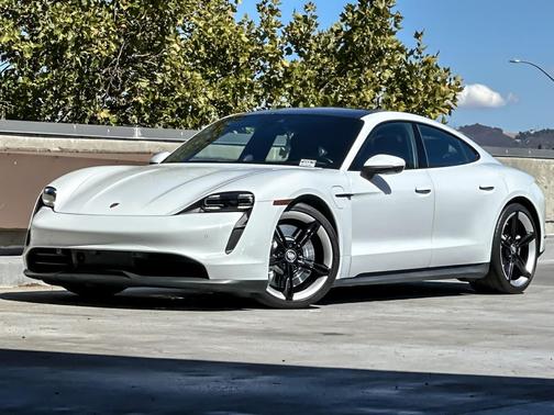 2022 Porsche Taycan 4S