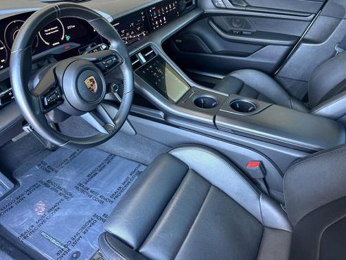 2022 Porsche Taycan 4S
