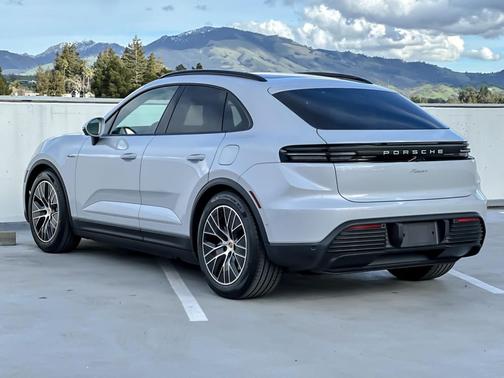 2026 Porsche Macan Electric