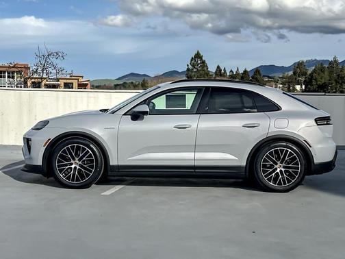 2026 Porsche Macan Electric