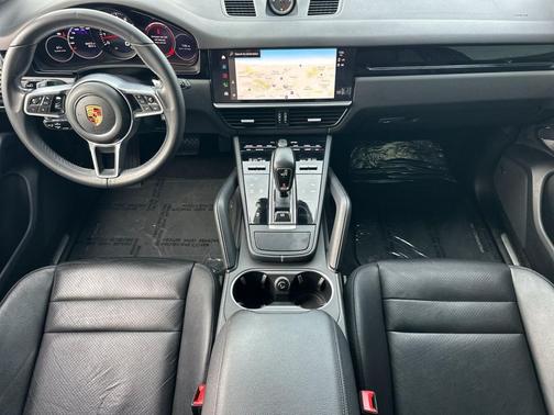 2022 Porsche Cayenne Cayenne
