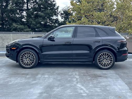 2023 Porsche Cayenne S