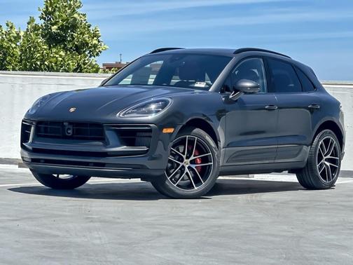 VOLCANO GREY 2026 Porsche Macan Macan