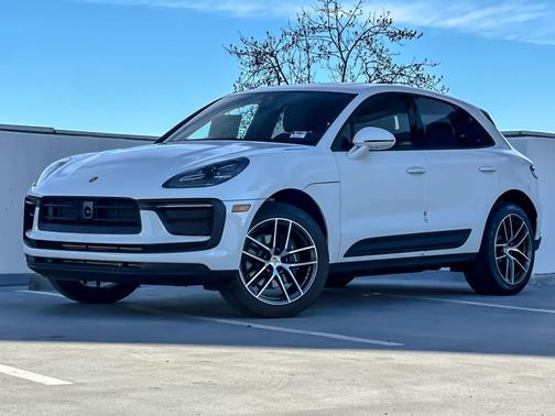 2026 Porsche Macan 
