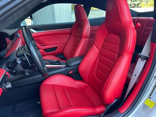 2024 Porsche 911 Turbo S