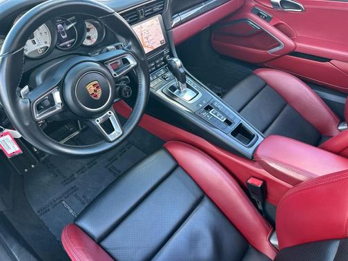 2018 Porsche 911 Turbo S