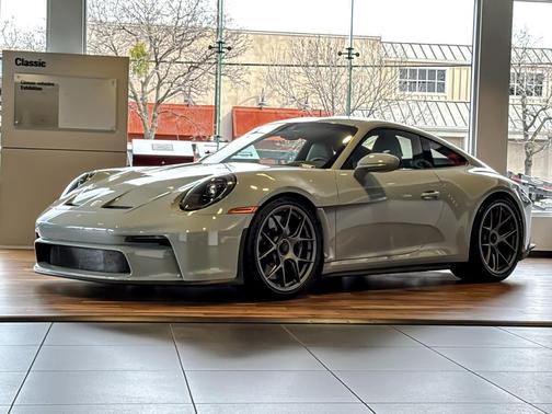 2024 Porsche 911 S/T