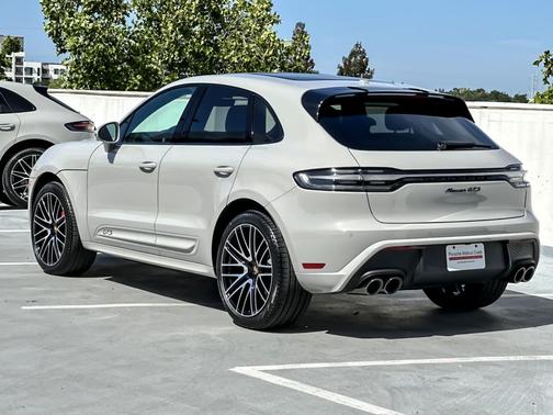 Chalk 2026 Porsche Macan Macan GTS