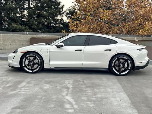 2022 Porsche Taycan 4S