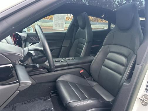 2022 Porsche Taycan 4S