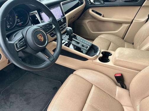 2024 Porsche Macan 