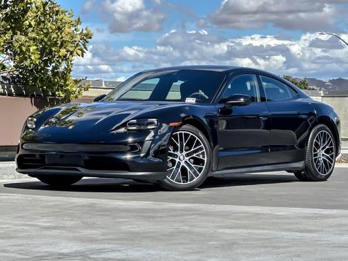 2023 Porsche Taycan 