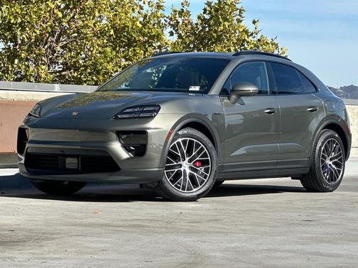 2025 Porsche Macan 4S
