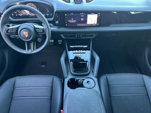 VANDIUM GREY 2026 Porsche Cayenne GTS