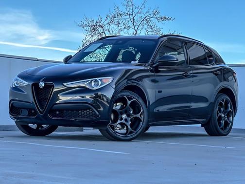 2023 Alfa Romeo Stelvio Estrema AWD