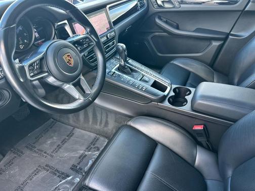 2021 Porsche Macan 
