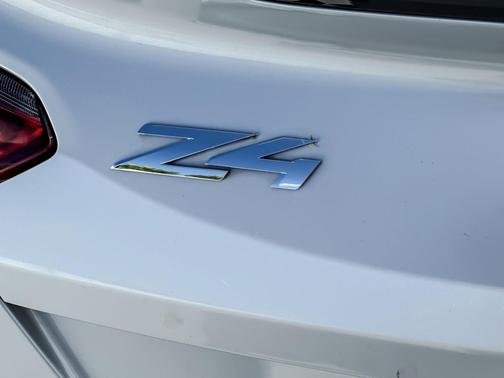 Glacier Silver Metallic 2021 BMW Z4 sDrive30i