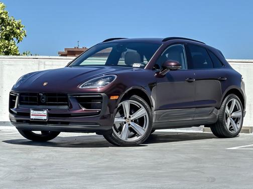 Copper Ruby Metallic 2023 Porsche Macan Macan