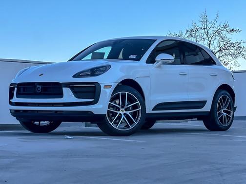 2026 Porsche Macan 