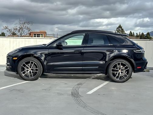 2022 Porsche Macan 