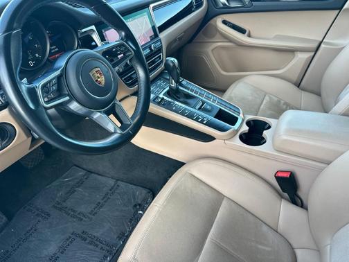 2021 Porsche Macan 