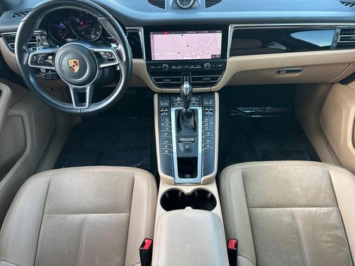 2021 Porsche Macan 