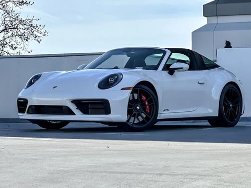 2023 Porsche 911 Targa 4 GTS