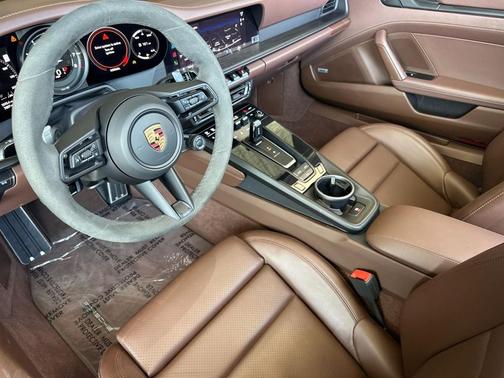 2022 Porsche 911 Carrera GTS