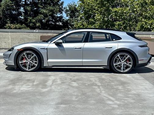 2023 Porsche Taycan Cross Turismo 4S