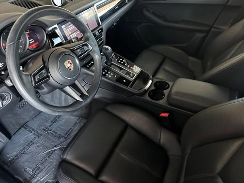 2024 Porsche Macan 